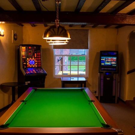 The Lion Hotel Llansantffraid-ym-Mechain 外观 照片