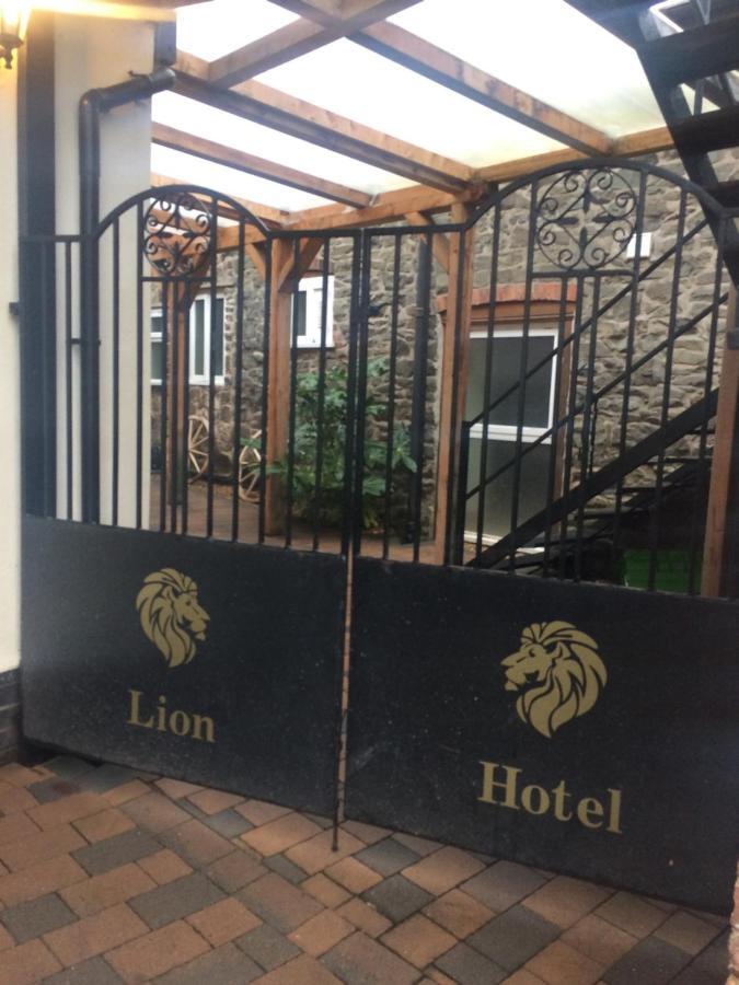 The Lion Hotel Llansantffraid-ym-Mechain 外观 照片